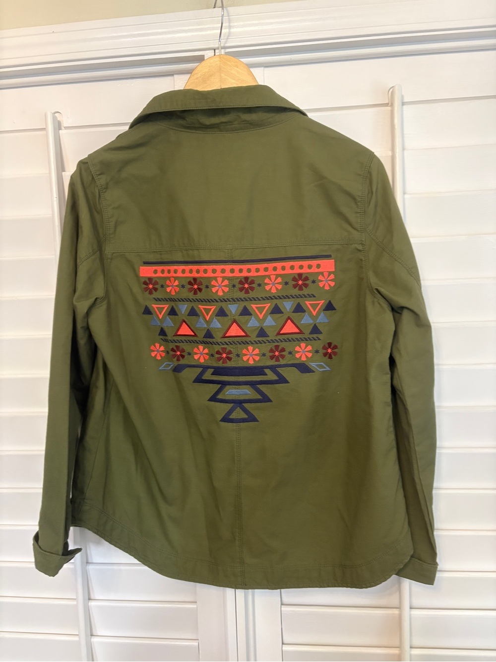 Old Navy‎ Olive green Embroidered Back Jacket Size Medium